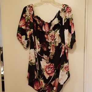 bubble B Tops - ❤Off the shoulder black floral 2XL Blouse bubble B Tops - ❤Off the shoulder black floral 2XL Blouse